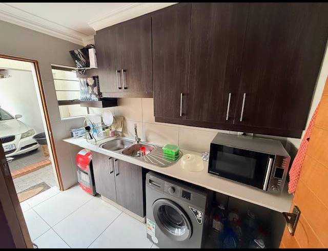 3 BEDROOM PROPERTY TO RENT IN GLEN MARAIS